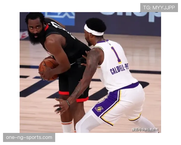 浓眉哥的训练餐单：一天吃六顿，光蛋白粉就干掉半斤